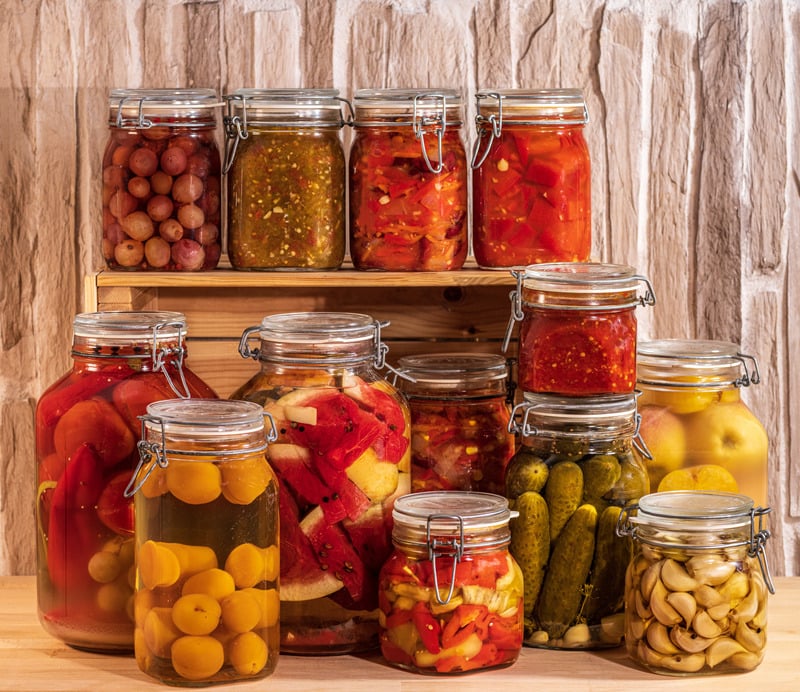 Pickled and preserved vegetables